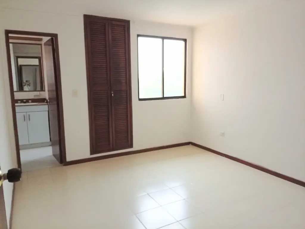 Se-vende-apartamento-alto-prado-3-habitaciones-2-baños-oportunidad-segunda habitación.webp