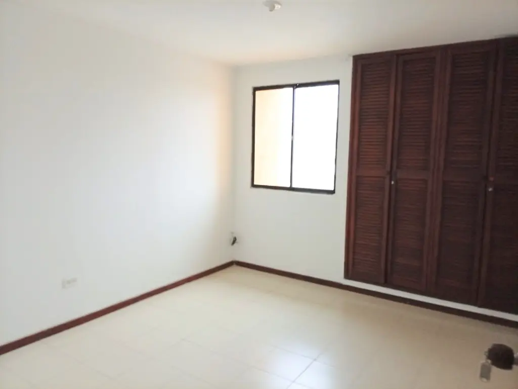 Se-vende-apartamento-alto-prado-3-habitaciones-2-baños-oportunidad-habitación.webp