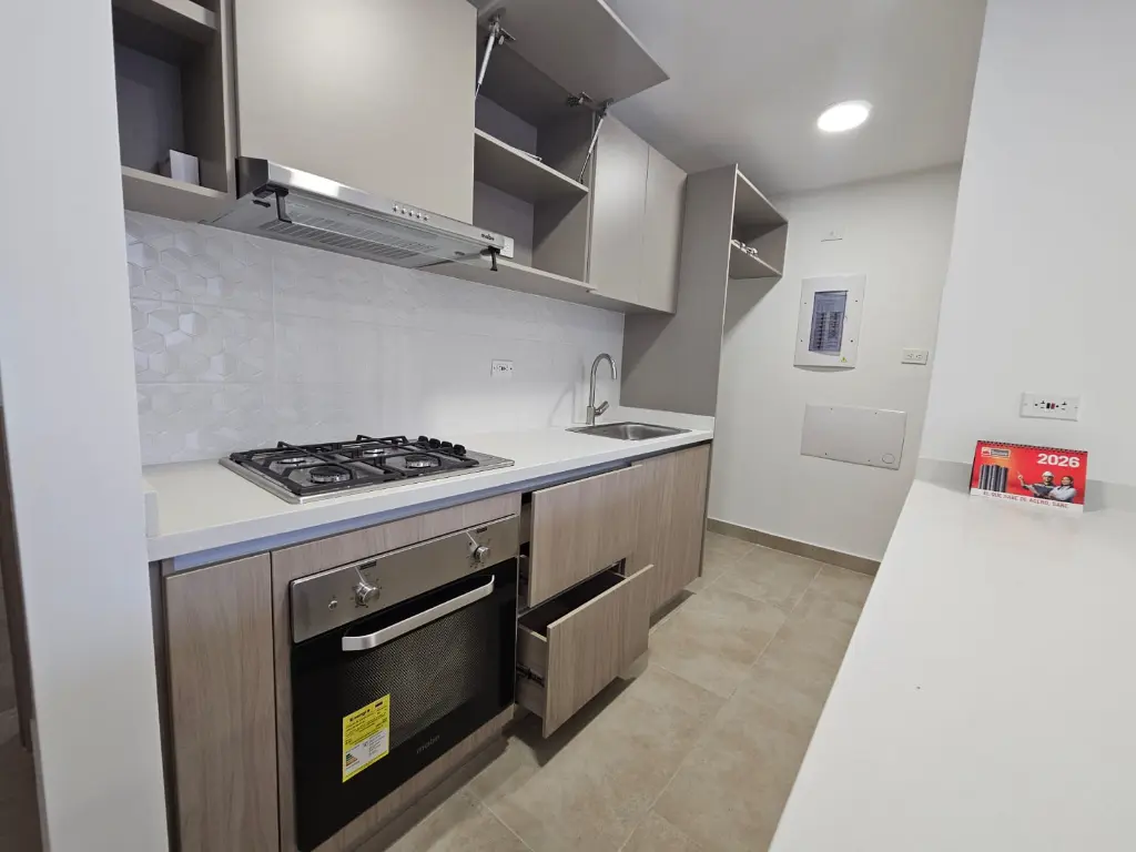 Apartamento-en-venta-puerto-colombia-Atlantico-2-habitaciones-3-baños-piso-cerca-al-mar-Torre-cocina3-.webp