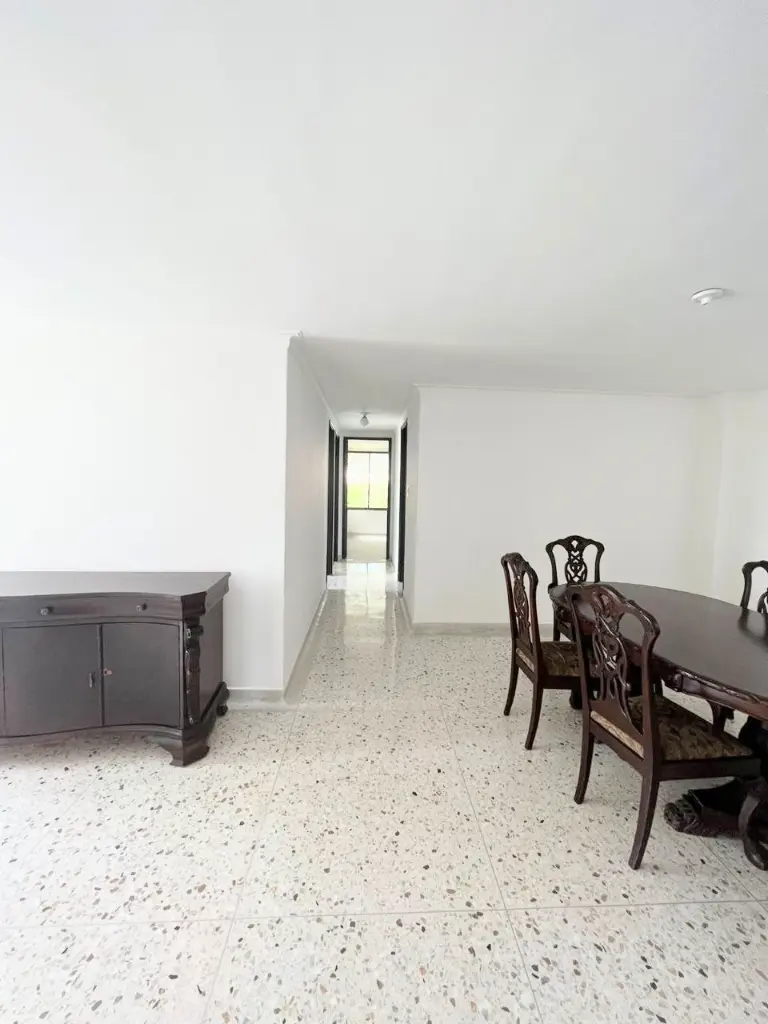 Se-vende-apartamento-golf-barranquilla-3-habitaciones-2-baños-sala3-.webp
